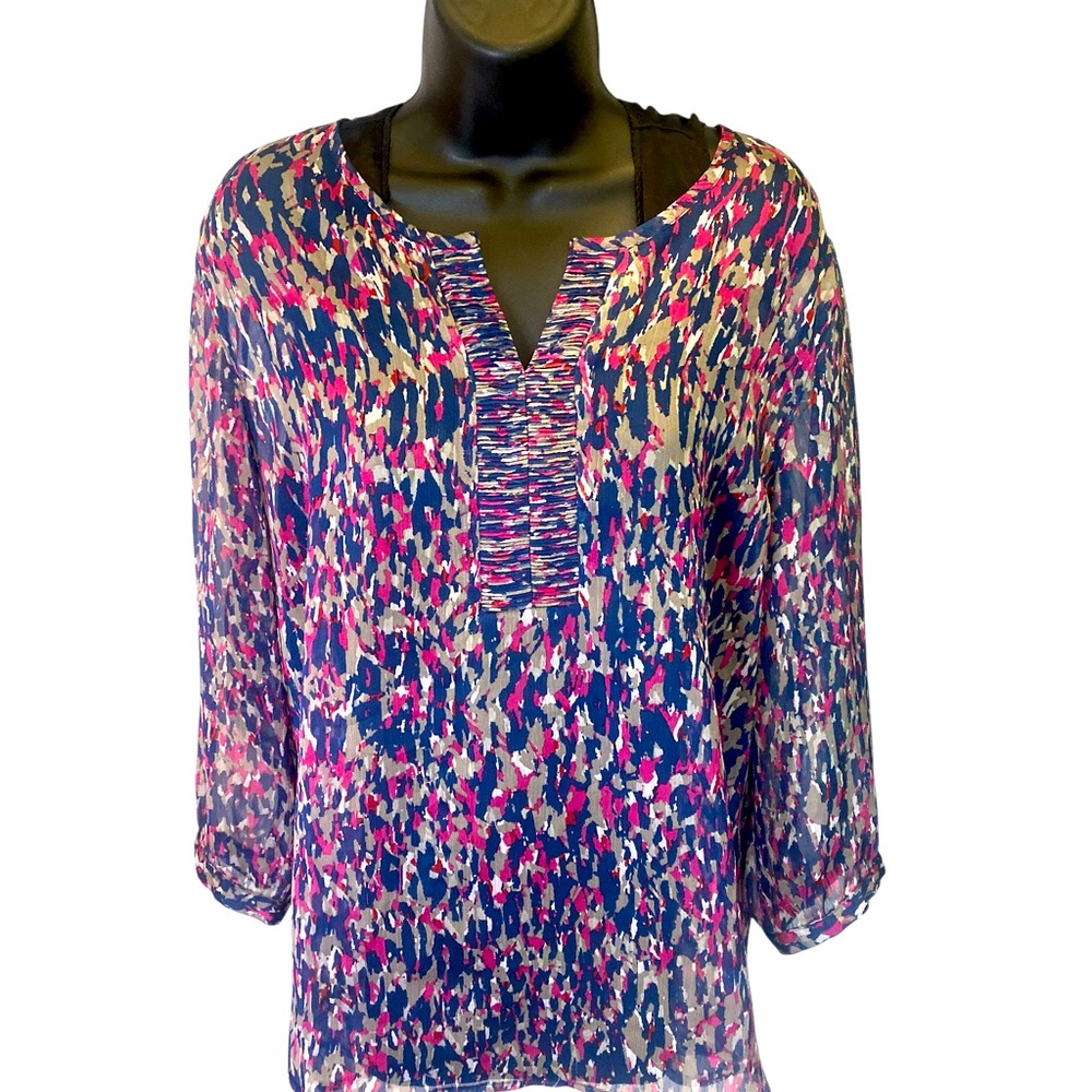Coldwater creek sheer Lacey v cut top ladies sz L